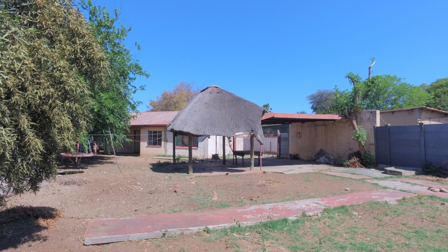 3 Bedroom Property for Sale in Oos Einde North West